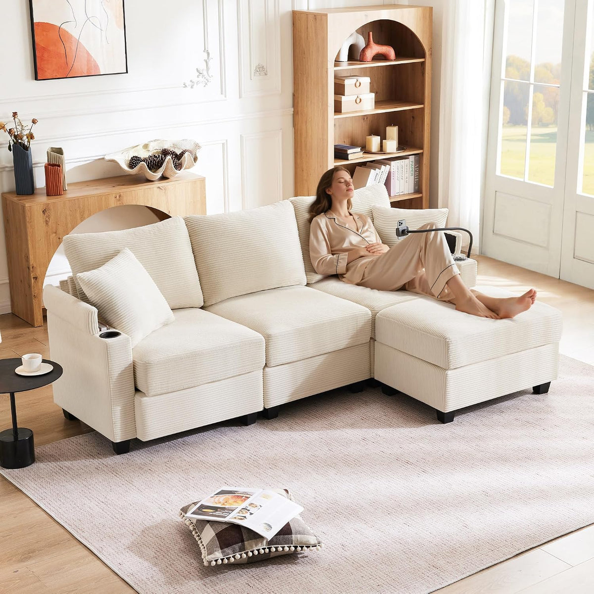 Divano angolare Soweiz, 3 posti, 213,5 × 139 × 87 cm, Beige, trasformabile, reclinabile, con poggiapiedi, con braccioli, con porta USB